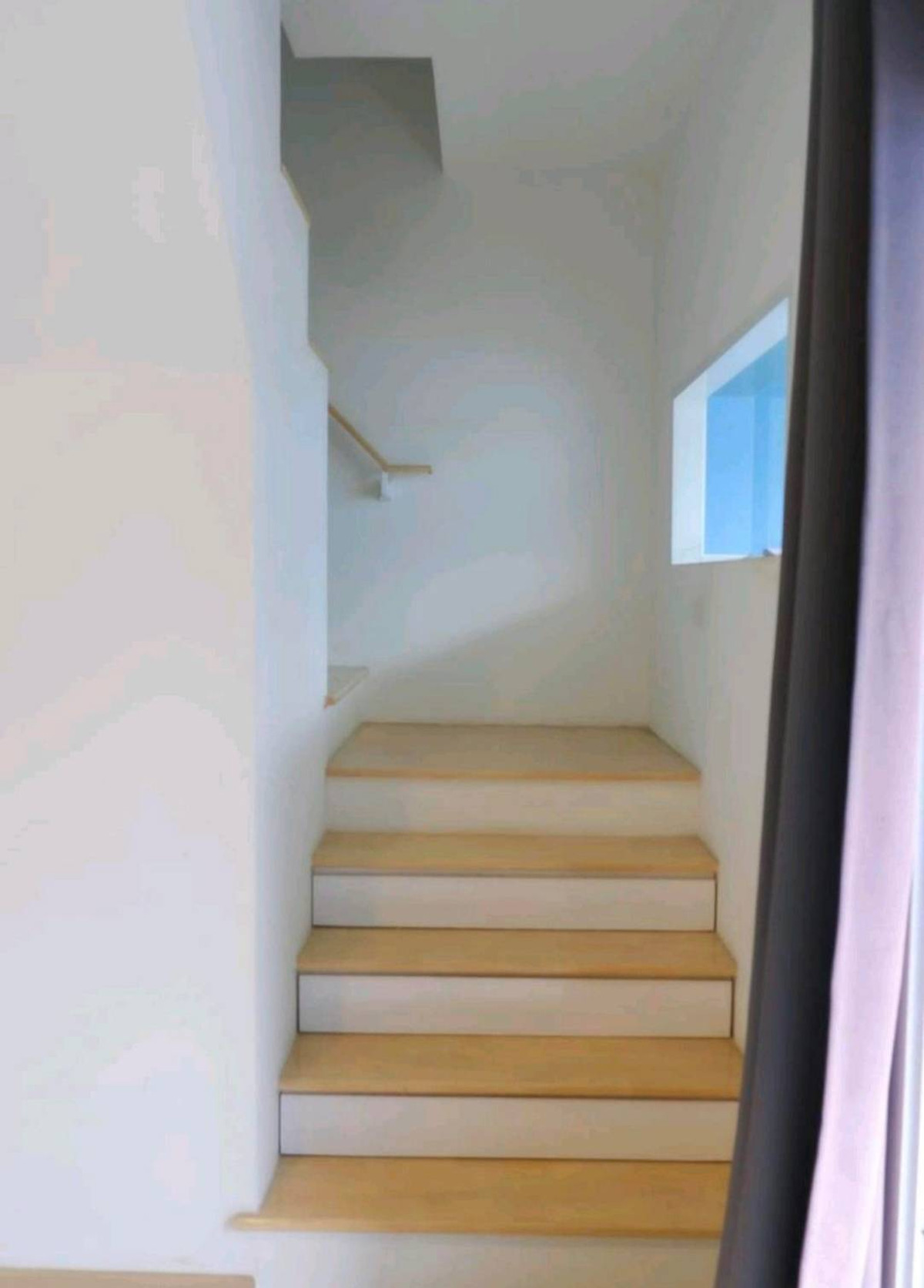 ให้เช่าทาวน์โฮมนนทบุรี บางใหญ่ บางบัวทอง : ให้เช่าทาวน์โฮม เสนา วีว่า รัตนาธิเบศร์ - บางบัวทอง ใกล้ แม็คโคร บางบัวทอง เพียง 2 นาที