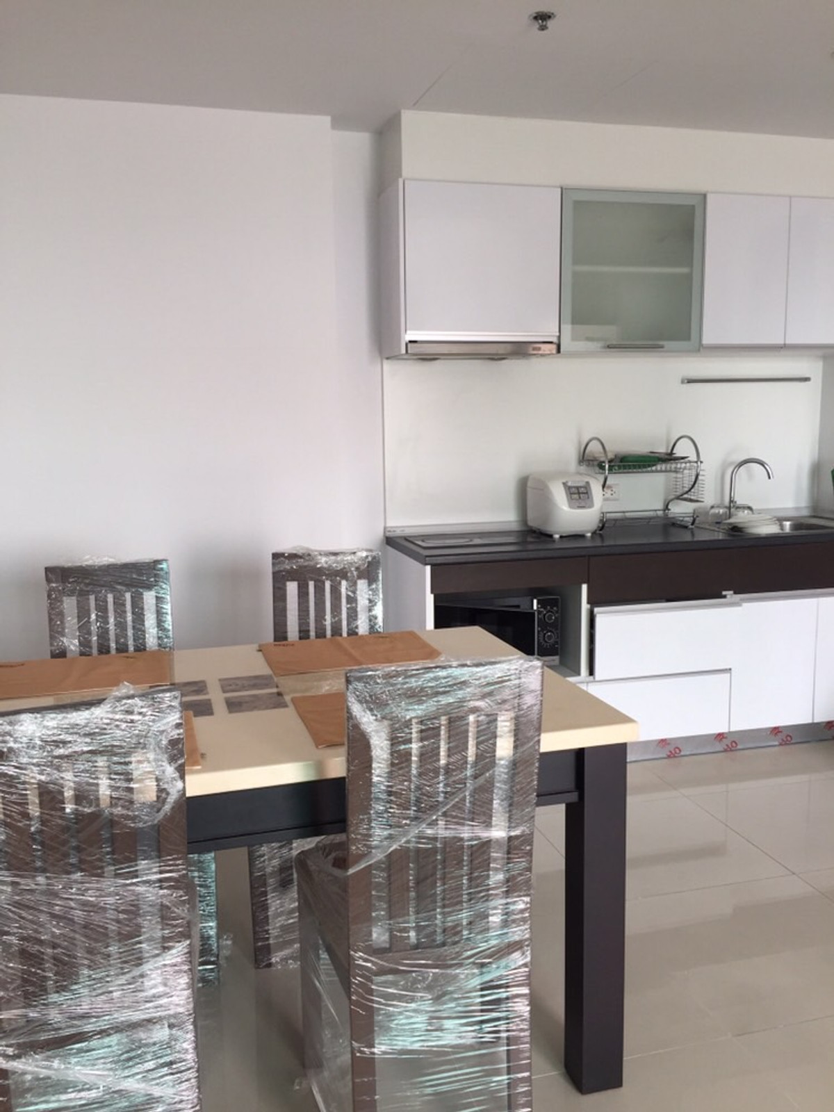 ขายคอนโดสุขุมวิท อโศก ทองหล่อ : ห้องมุม ชั้นสูง วิวเมืองอโศก — เป็นส่วนตัว เงียบ สบาย