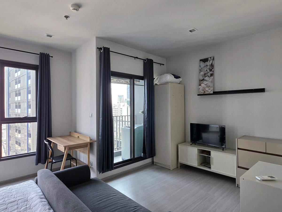 ให้เช่าคอนโดพระราม 9 เพชรบุรีตัดใหม่ RCA : ✨️1Bed1Bath✨️28sq.m.✨️Life Asoke-Rama 9