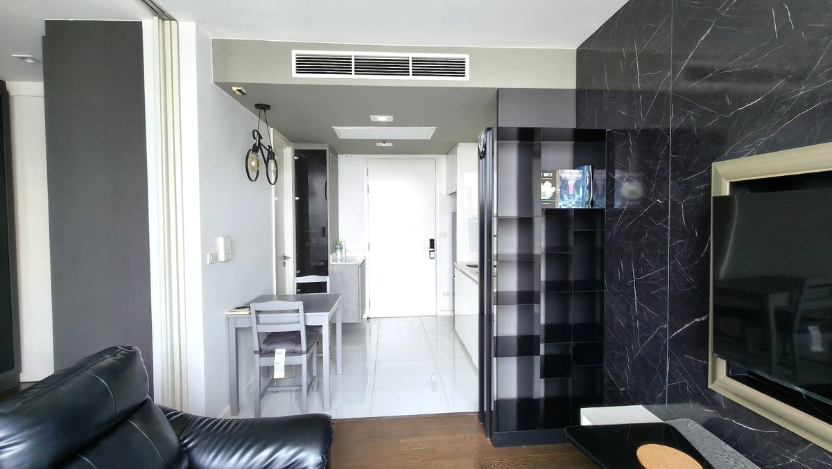 For RentCondoSathorn, Narathiwat : Nara9, 39 sq m, 31st floor, 1 bedroom, 1 bathroom, BTS Chong Nonsi.