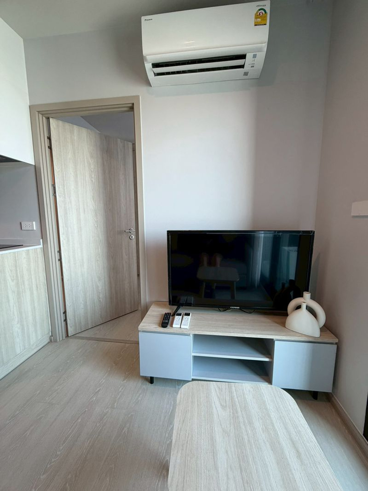 For RentCondoBangna, Bearing, Lasalle : Condo for rent NUE Mega Plus Bangna, good price, 1 bedroom, 28 sq m, ready to move in, good location in Bangna area, walk 20 steps to Mega Bangna mall. #New Mega Plus Bangna #New room #Fully furnished