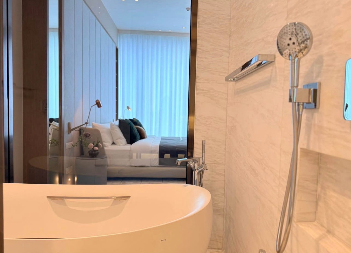 ขายคอนโดวิทยุ ชิดลม หลังสวน : 🔥 SCOPE LANGSUAN – ULTRA LUXURY FREEHOLD 🔥
RARE ITEM. LAST 2-BEDROOM WITH DIRECT IS  EMBASSY VIEW! 102.6 MB