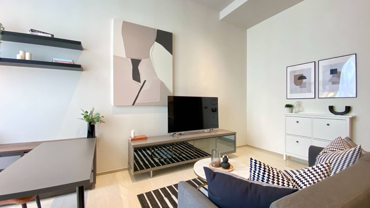 For RentCondoSilom, Saladaeng, Bangrak : For Rent Ashton Silom 2 Bedroom price 70,000 baht contact 0869017364