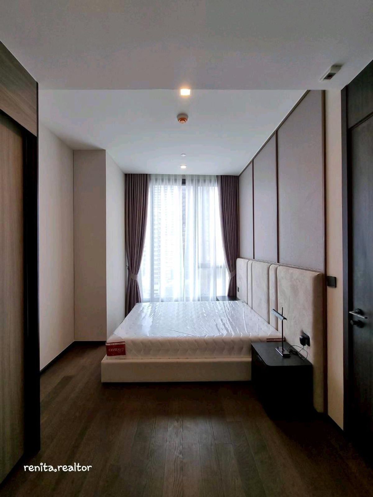 ให้เช่าคอนโดสุขุมวิท อโศก ทองหล่อ : ปล่อยเช่าคอนโดหรู AESTIQ Thonglor – ห้องสวย เลี้ยงสัตว์ได้ (Pet-Friendly) ใจกลางทองหล่อ! 🐾✨48,000 บาท 40 ตรม. 1 นอน