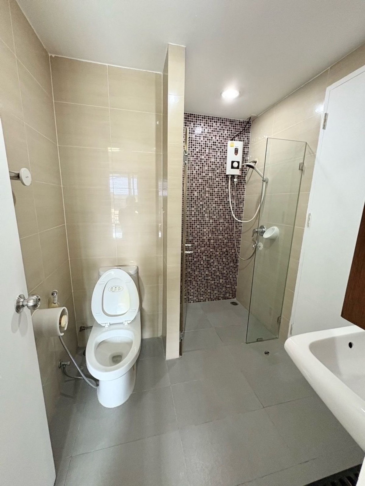 For RentCondoOnnut, Udomsuk : M1642 Condo for rent Sense Sukhumvit 68