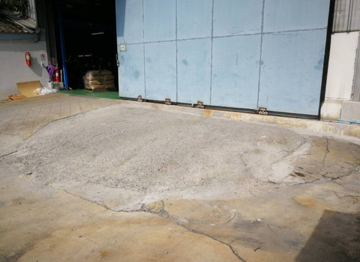 For RentWarehousePattanakan, Srinakarin : HR3361 for sale/rent warehouse with office | Prime location, Chaloem Phrakiat Rama 9, near Suan Luang Rama 9 - Bueng Nong Bon | Connects to the motorway only 15 minutes.