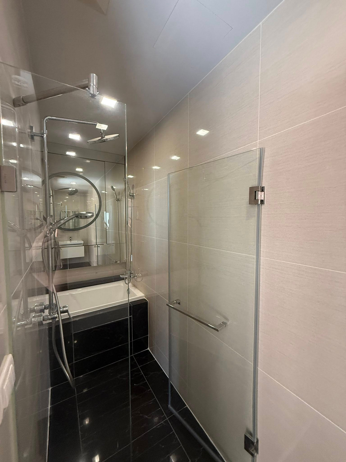 ให้เช่าคอนโดสุขุมวิท อโศก ทองหล่อ : E292 🎉310369 ให้เช่าคอนโด Park Origin Phrom Phong