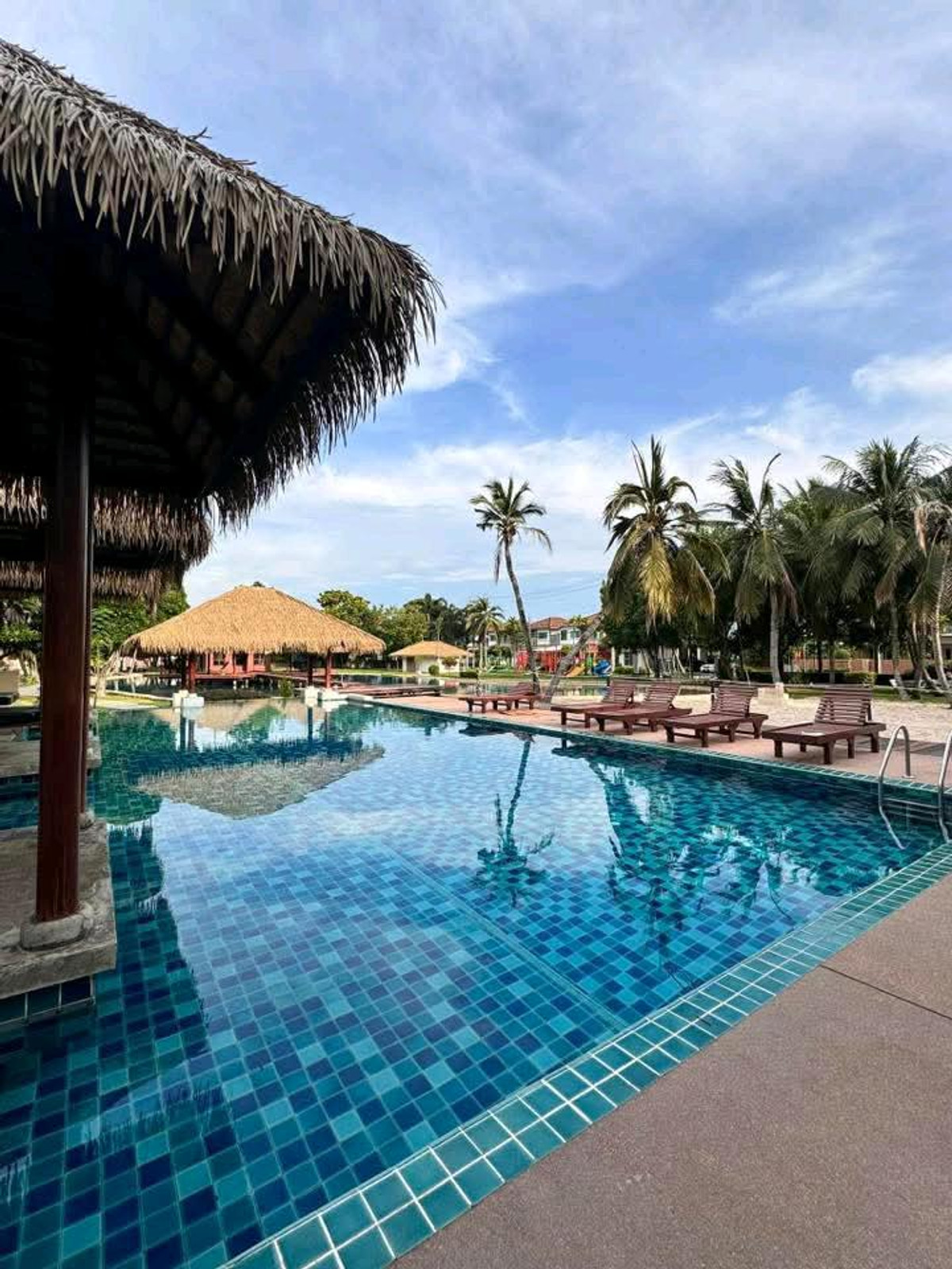 For RentHouseLadkrabang, Suwannaphum Airport : #Single house for rent, ready to move in
#Bangna near Mega