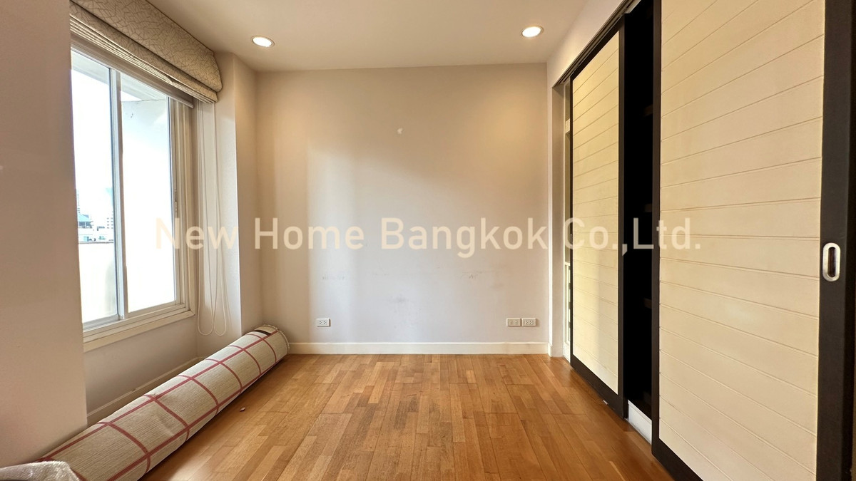 For RentCondoSathorn, Narathiwat : Luxury Condo for Rent – Sathorn | 250 sqm Corner Unit