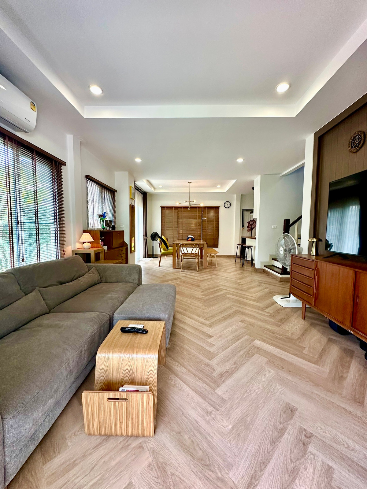 ขายบ้านมีนบุรี-ร่มเกล้า : ขายบ้านเดี่ยว 2 ชั้น Perfect Place รามคำแหง 164 Private Zone บ้านสวยบรรยากาศร่มรื่น ครัวขนาดใหญ่ พร้อมห้องอเนกประสงค์ อยู่สบาย ใกล้รถไฟฟ้าและกรุงเทพกรีฑาตัดใหม่