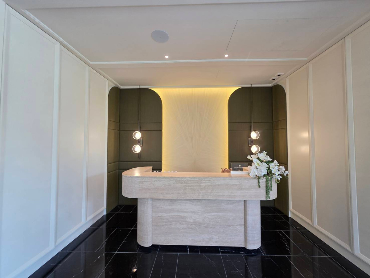 For SaleCondoSukhumvit, Asoke, Thonglor : Intercontinental Residences Bangkok Asoke: 3bed 3.5bath 193sqm. with maid and laundry area 63,800,000 Am: 0656199198