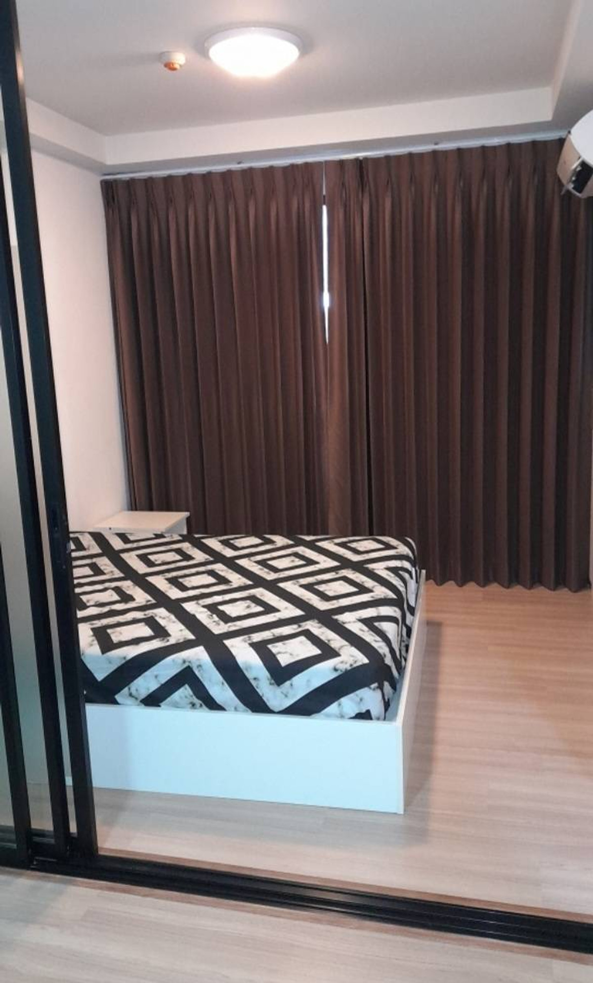 For RentCondoBang kae, Phetkasem : For rent, J Condo Sathorn-Kanlapapruek Sky Resort, BTS Wutthakat, fully furnished, ready to move in.