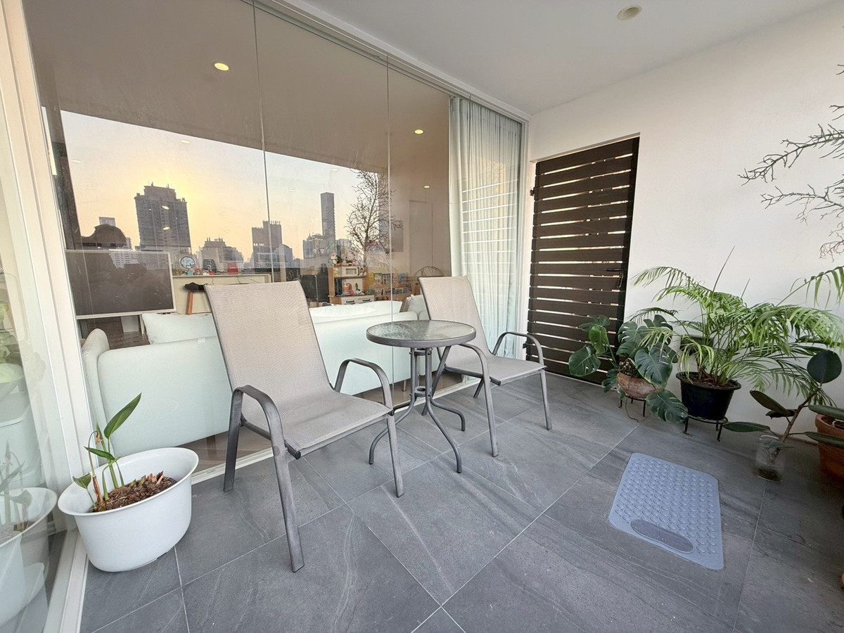 For RentCondoSukhumvit, Asoke, Thonglor : 🌃✨ For Rent Bedroom D.S. Tower 2 Sukhumvit 39 condo newly renovated - near BTS Phrom Phong