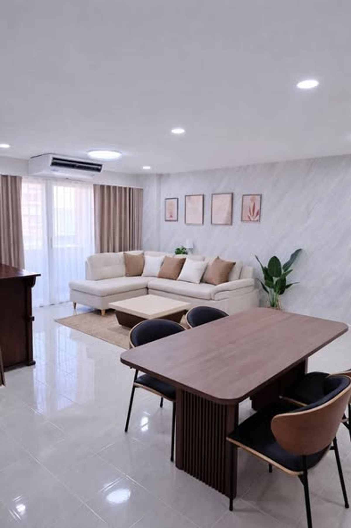 คอนโดบางนา แบริ่ง ลาซาล : The Executive Bangna (Srinakarin 56)  1 bed big size for rent