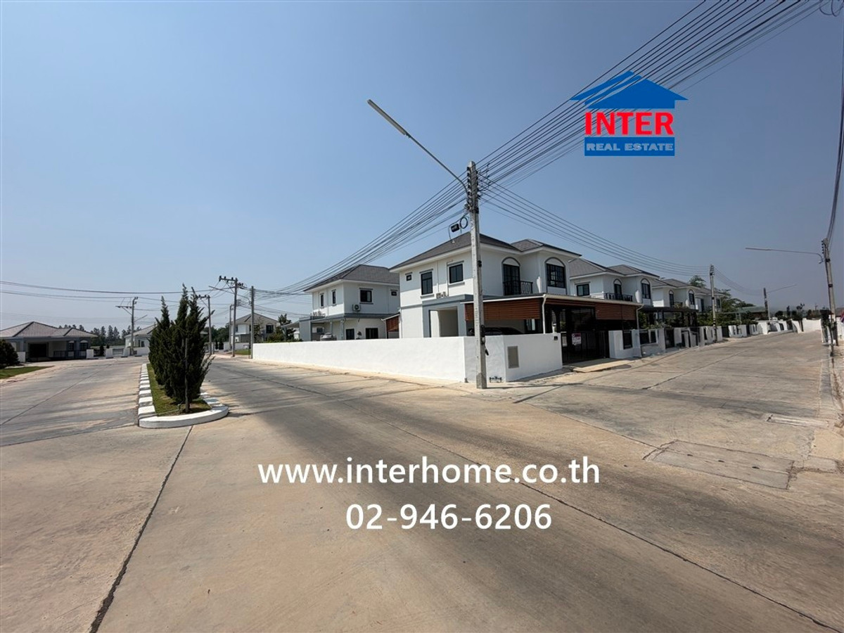 For SaleHouseBuri Ram : 2-story detached house, 67.9 sq m, Thada Diasis Village. Near Sarasas Witaed Buriram School, Soi Thada Soi 2, Road No. 3021 Road number 288 (Luang Mueang Road) Mueang Buriram, Buriram