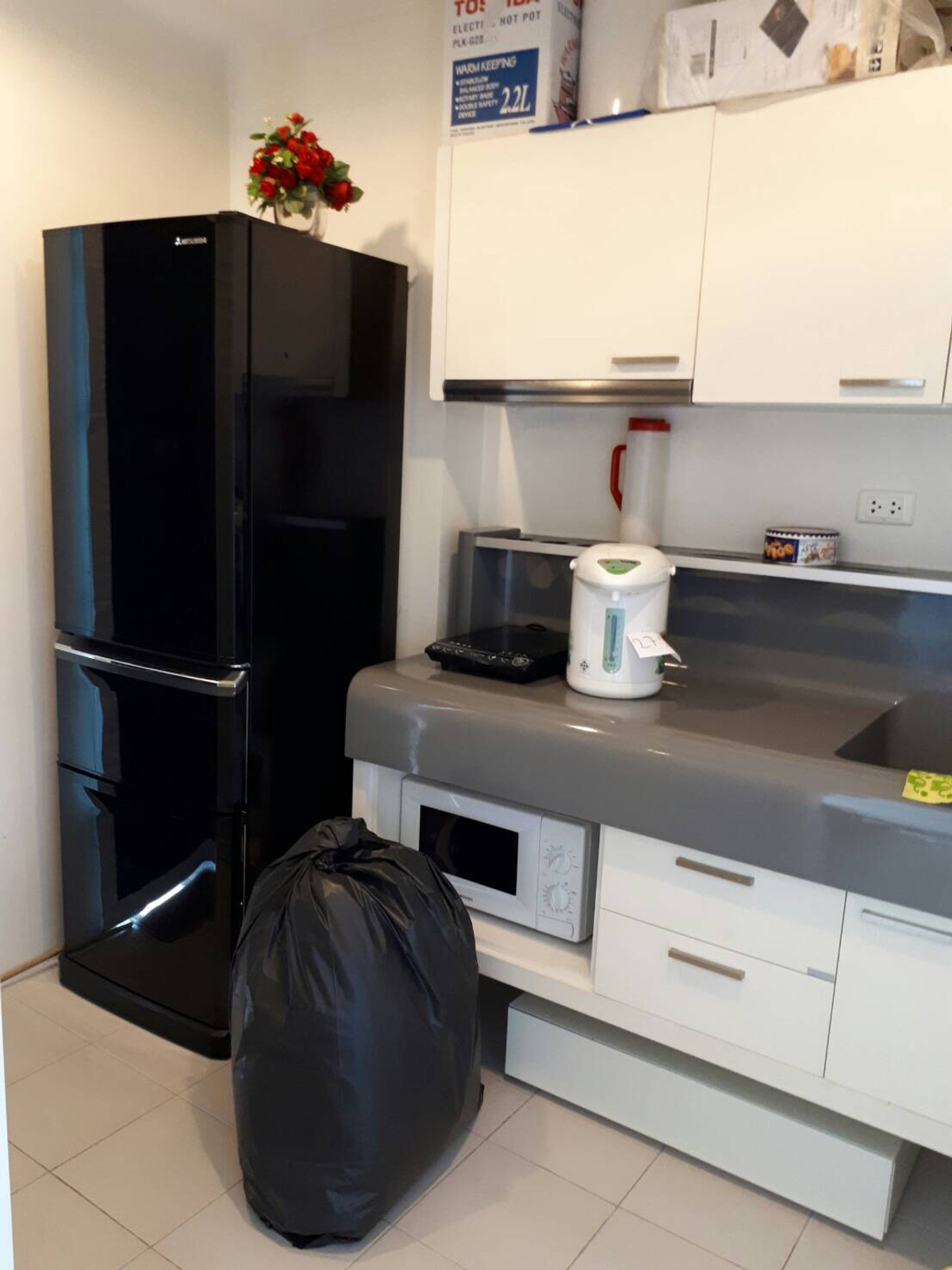 ให้เช่าคอนโดวงเวียนใหญ่ เจริญนคร : OMG559  [ คิวเฮ้าส์ คอนโด สาทร ]  BTS กรุงธนบุรี / 2 ห้องนอนใหญ่  เช่าถูก  6 เมษา 69