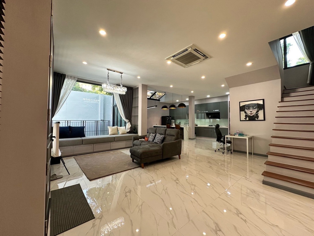 ให้เช่าโฮมออฟฟิศนวมินทร์ รามอินทรา : ให้เช่า โมเดิร์น โฮมออฟฟิศหรู ดีไซน์สวย @ ซอยรามอินทรา 62 สามารถจดทะเบียนบริษัท และเลี้ยงสัตว์ได้