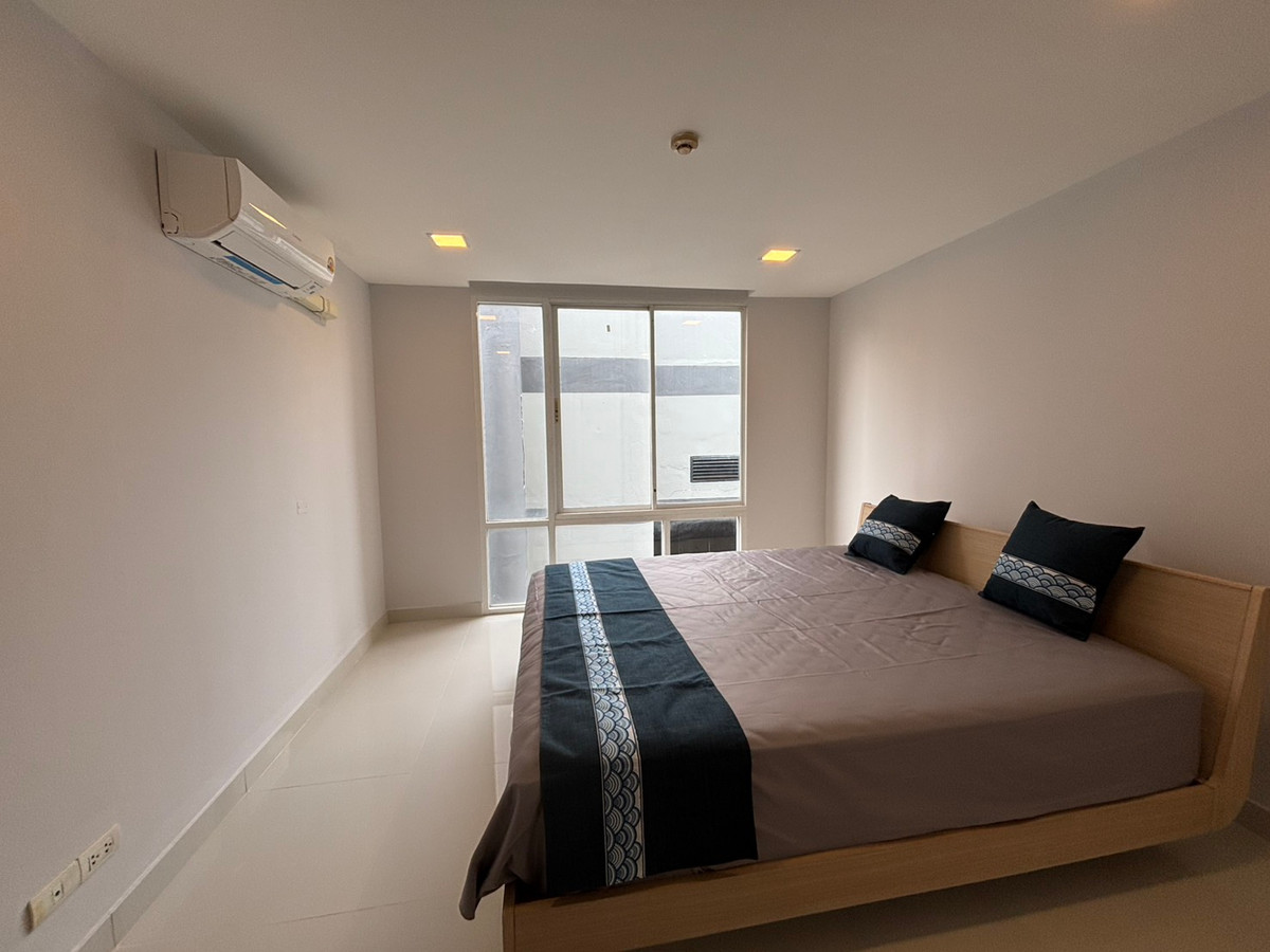 For RentCondoSukhumvit, Asoke, Thonglor : For rent: The Alcove 49, private, quiet, in the heart of Sukhumvit 49, large room, 1 bedroom, excellent condition, ready to move in.