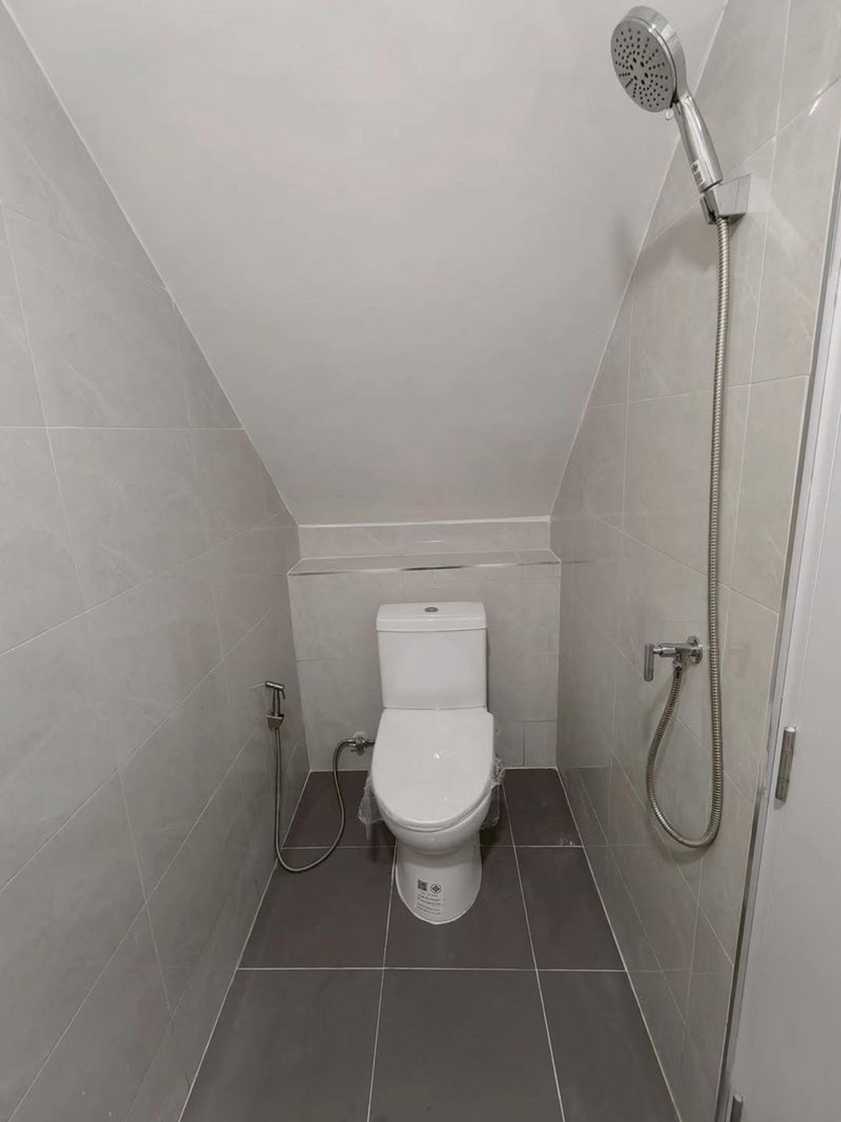 ขายทาวน์โฮมมีนบุรี-ร่มเกล้า : ขายทาวน์โฮม 2 ชั้น หมู่บ้านปรีชา 11 มีนบุรี (Preecha 11 Minburi) ขนาด 16 ตารางวา 2 ห้องนอน ใกล้ MRT สายสีชมพูสถานีเศรษฐบุตรบําเพ็ญ ตกแต่งใหม่ พร้อมอยู่ แขวงมีนบุรี เขตมีนบุรี กรุงเทพมหานคร