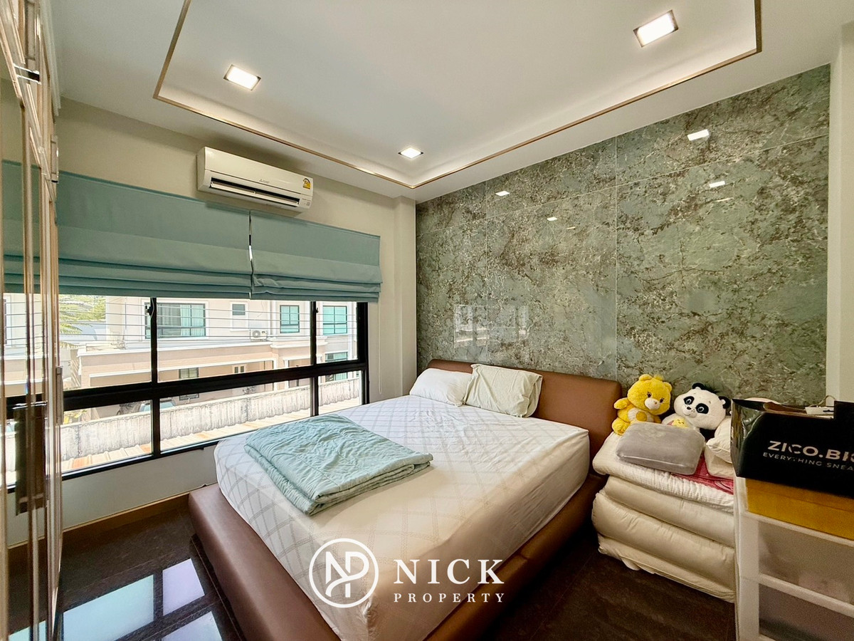 ขายบ้านนวมินทร์ รามอินทรา : LADDAROM ลัดดารมย์ วงแหวน-รามอินทรา : บ้านเดี่ยวหลังใหญ่ Hi Class สังคมมีระดับ ตกแต่งจัดเต็ม สุดยอดของ ฮวงจุ้ย บ้านเลขที่ 9