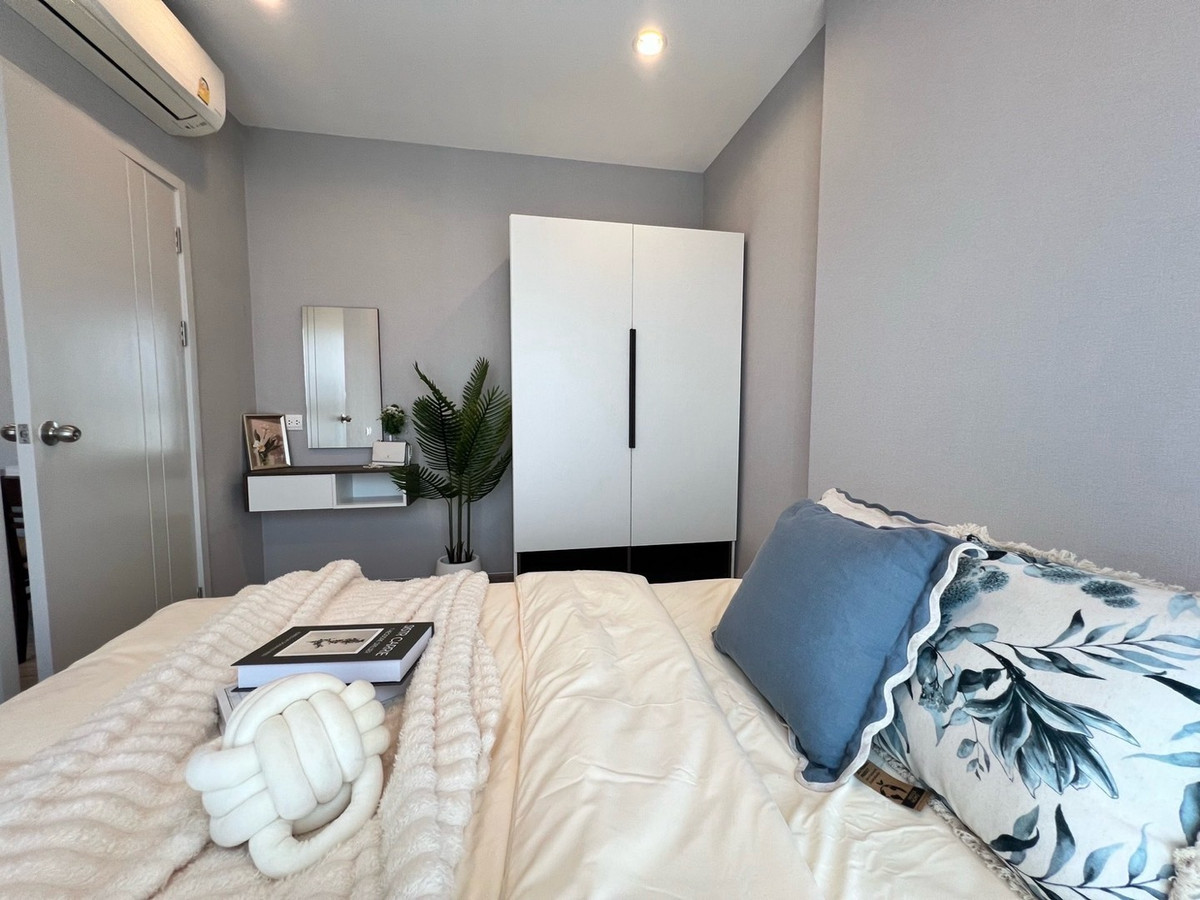 For RentCondoRamkhamhaeng, Hua Mak : For rent: The Tree Hua Mak, next to Lam Sali intersection, 300 meters.