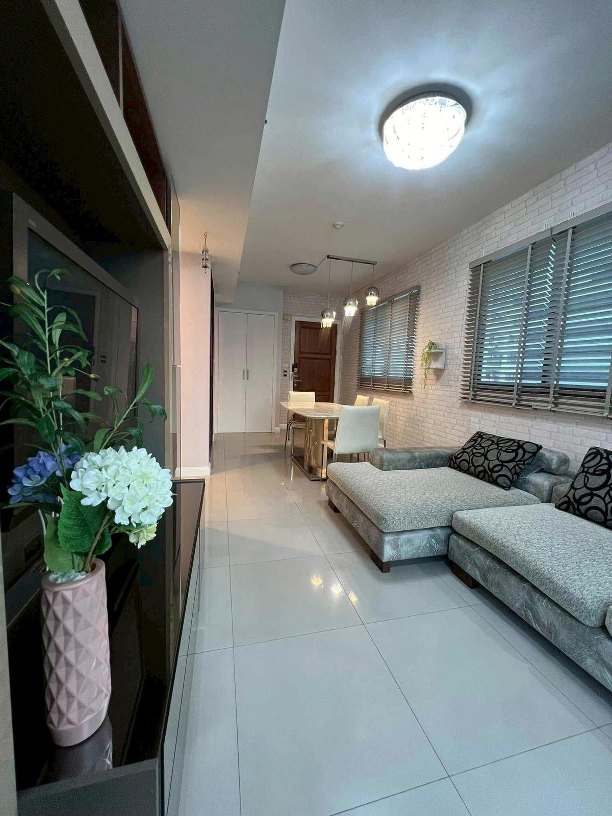 ให้เช่าคอนโดสุขุมวิท อโศก ทองหล่อ : 💎 GT16241  |  คอนโด Supalai Premier Place Asoke เดินทางสะดวก ใกล้รถไฟฟ้า มีรถรับส่ง ห้องแต่งสวย เฟอร์นิเจอร์ครบ พร้อมอยู่!!