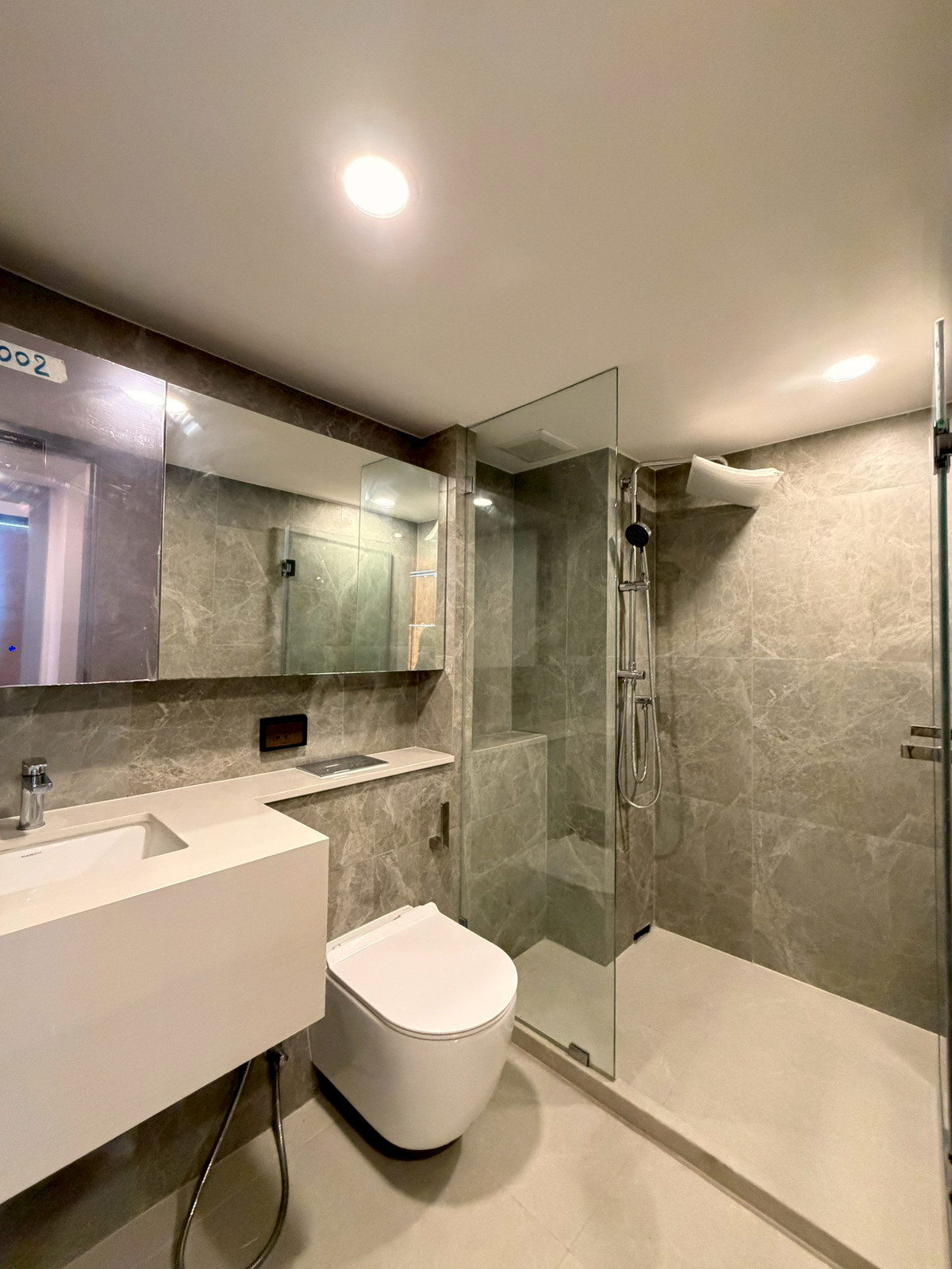 ขายคอนโดรัชดา ห้วยขวาง : 🔥 ด่วน! ขาย SOHO Bangkok รัชดา — Rare Item ห้องมุม Duplex ราคาดีมาก 🔥