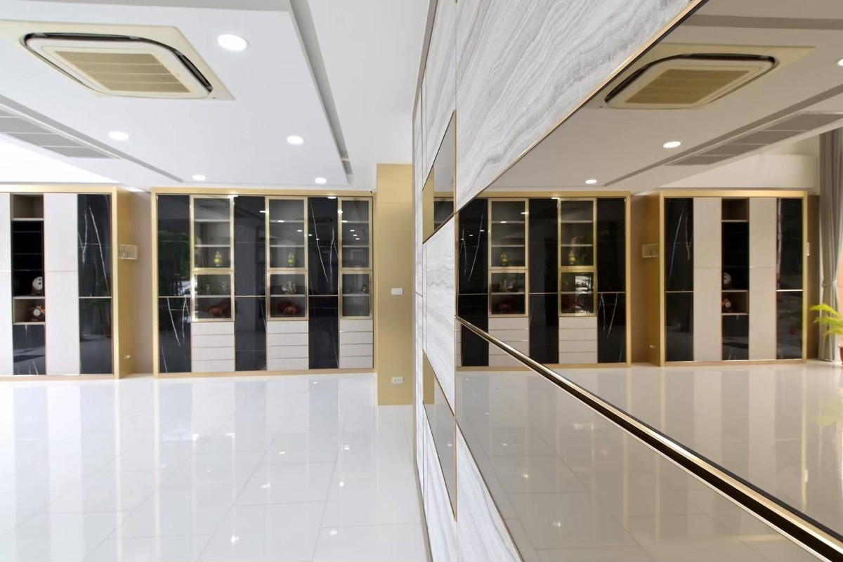 ให้เช่าโฮมออฟฟิศบางนา แบริ่ง ลาซาล : 🔥 ให้เช่า Home Office Luxury บางนา 🔥  ครบ จบ ทั้งออฟฟิศ + ที่พักในที่เดียว! พร้อมใช้งานทันที