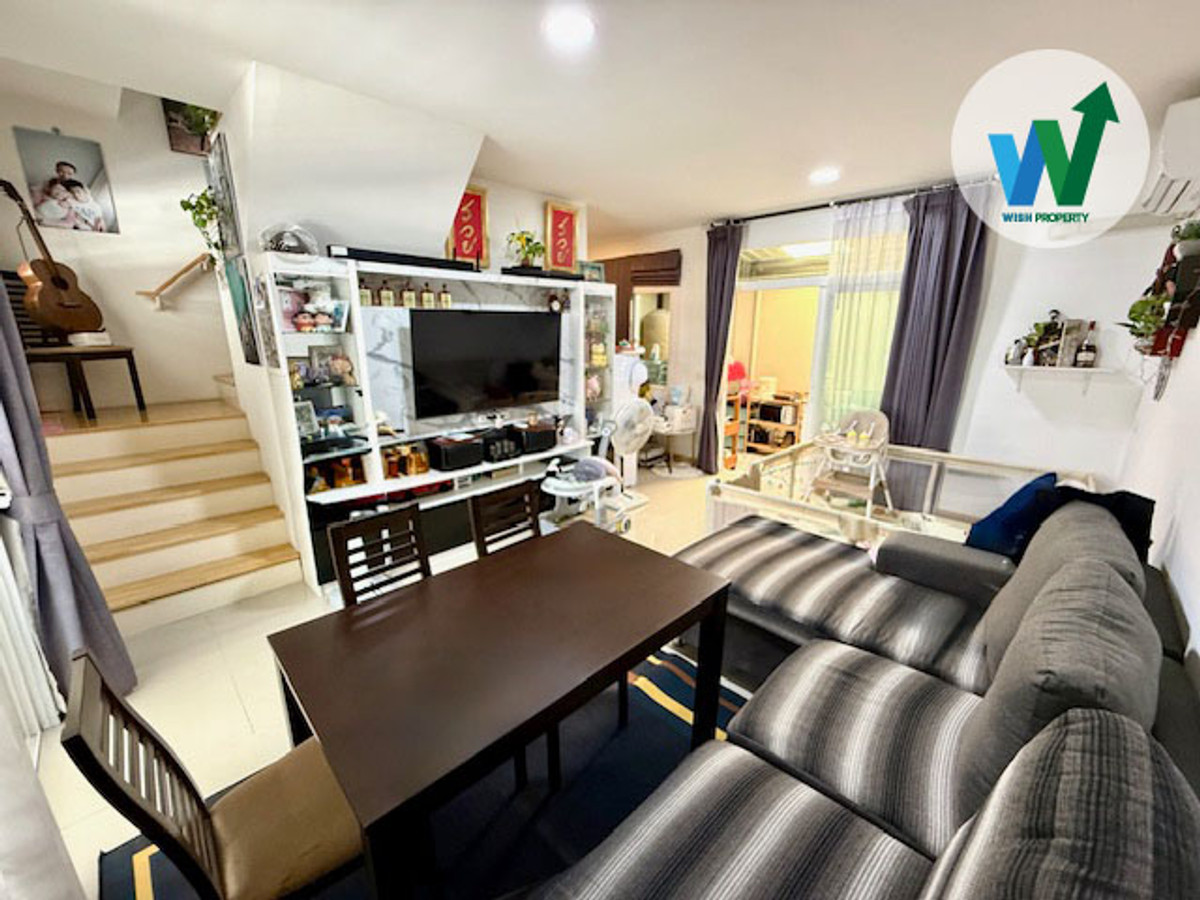 ขายทาวน์โฮมสมุทรปราการ สำโรง : ขายบ้านใกล้สนามบิน คิว ดิสทริค บางนา-กิ่งแก้ว 2 ที่จอดรถ สภาพใหม่ ต่อเติมพร้อมอยู่ ใกล้สระว่ายน้ำ ฟิตเนส มอเตอร์เวย์ 