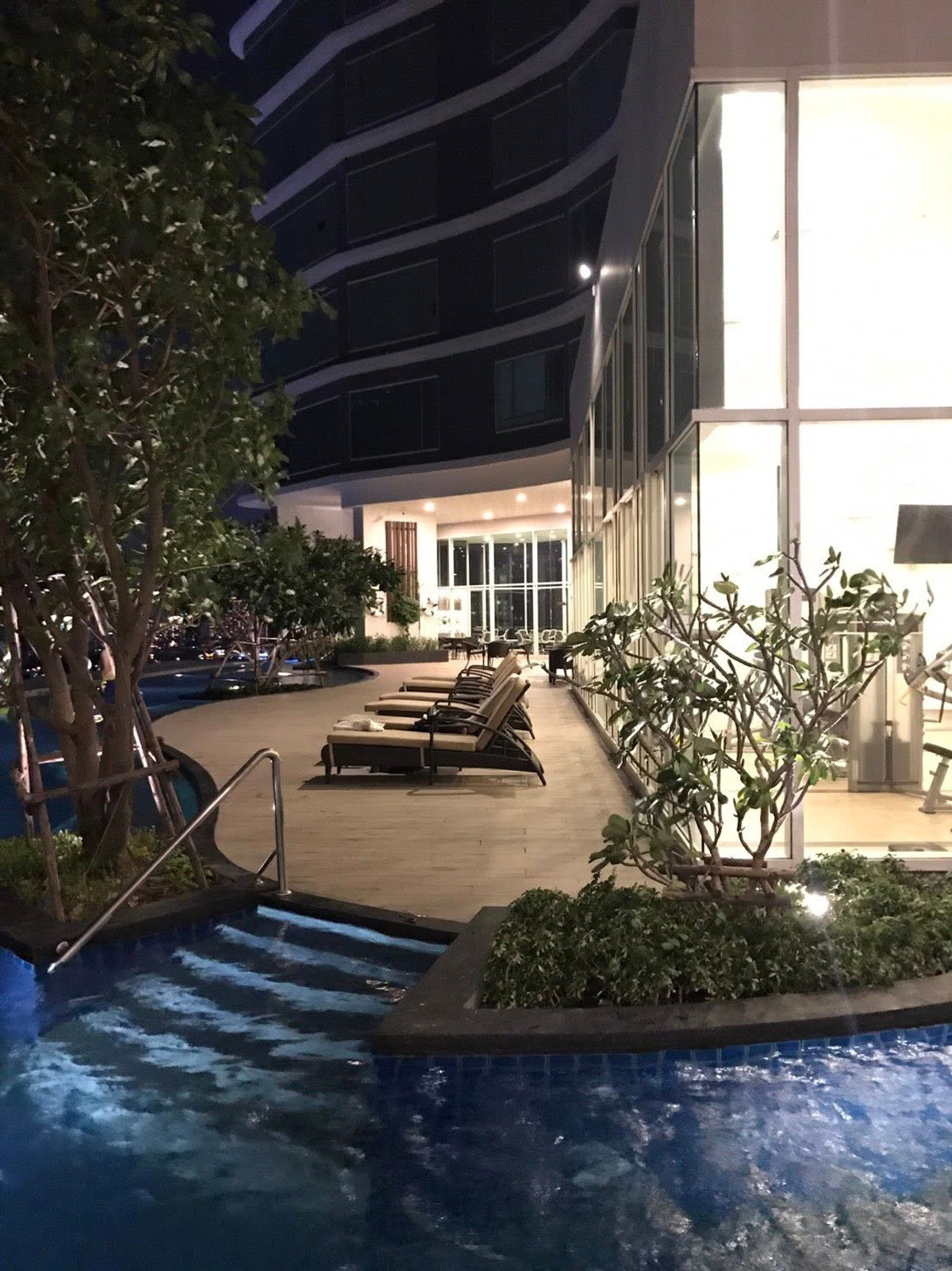 ให้เช่าคอนโดสาทร นราธิวาส : 🔥ให้เช่า แม่น้ำ เรสซิเดนท์ คอนโดมิเนียม ราคา 27,000 บาท/เดือน