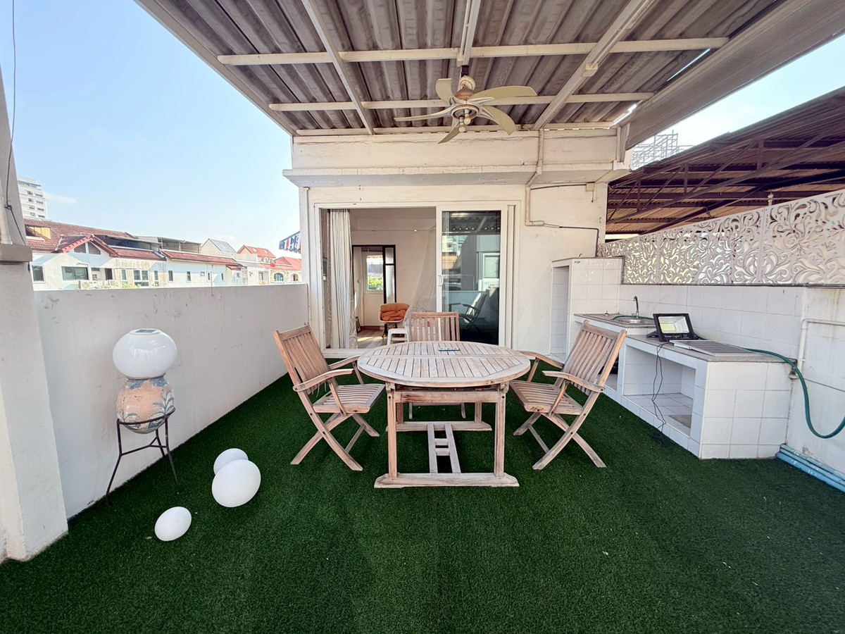 For RentTownhomeSathorn, Narathiwat : 🏡✨ Townhouse for rent, Sathorn Soi 9, cute style with rooftop terrace to sit and chill ✨🏡