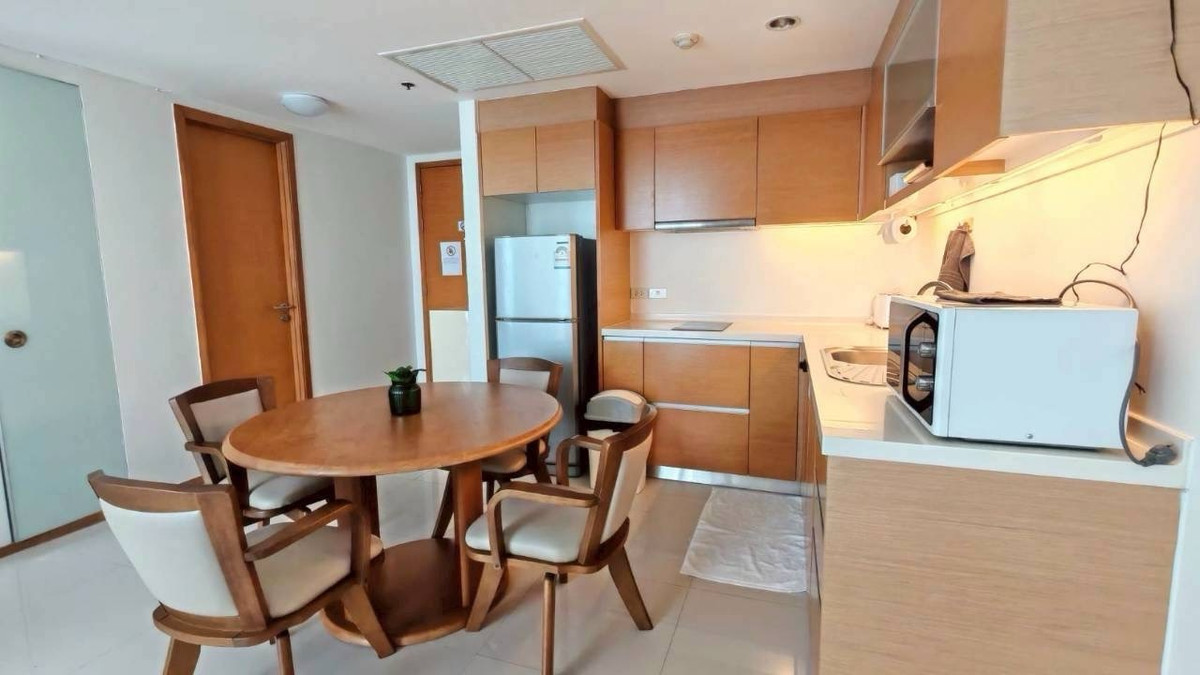 For RentCondoSathorn, Narathiwat : Sathorn Prime Residence for rent, 64 sq m, 25th floor, fully furnished, complete electrical appliances, has bathtub, 32,000 baht, WiFi included.