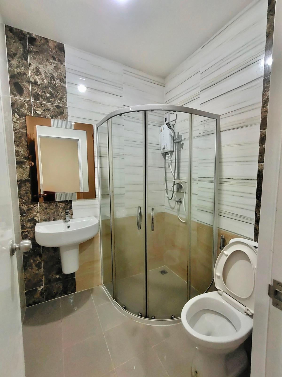 ขายทาวน์โฮมนนทบุรี บางใหญ่ บางบัวทอง : โกลเด้น ทาวน์ วงศ์สว่าง - แคราย / 4 ห้องนอน (ขาย), Golden Town Wongsawan - Khae Rai / 4 Bedrooms  (FOR SALE) BNS061