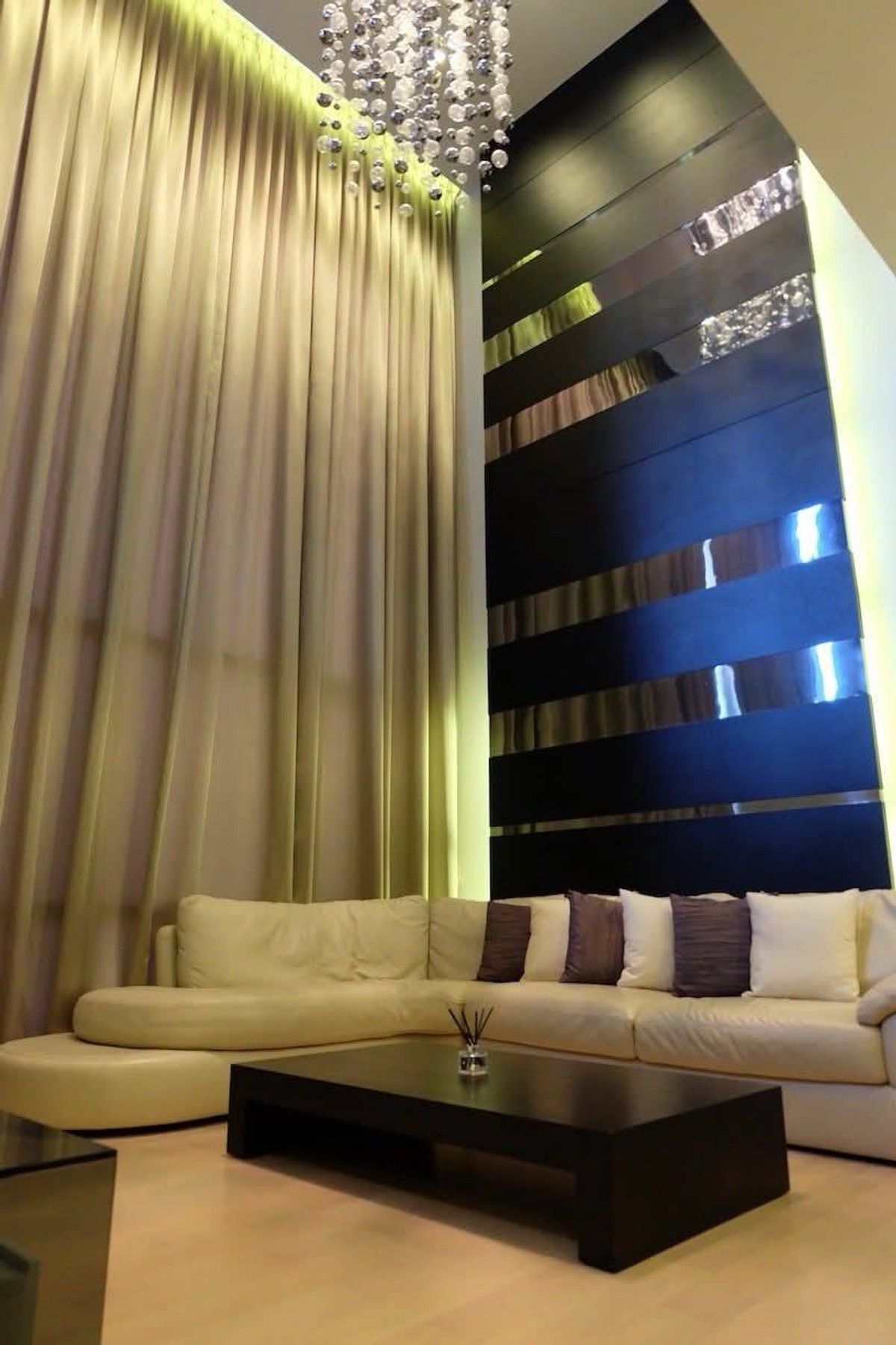 For RentCondoWongwianyai, Charoennakor : Condo for rent: Urbano Absolute Sathorn-Taksin, Duplex room, Chao Phraya River view. Fully furnished Ready to move in