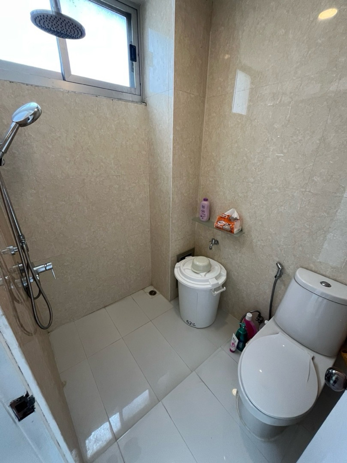 ให้เช่าอาคารพาณิชย์อารีย์ อนุสาวรีย์ : อาคารพาณิชย์ อารีย์ พหลโยธิน ใกล้ BTS อารีย์ 270 เมตร ทำเลดี ติดถนนใหญ่