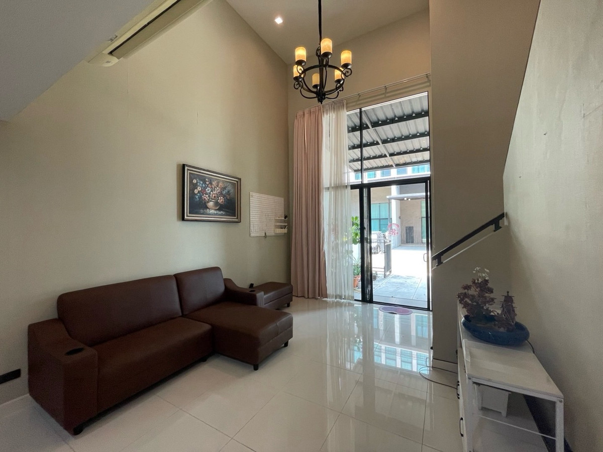 ขายทาวน์โฮมเกษตรศาสตร์ รัชโยธิน : ขาย บ้านกลางเมืองวิภาวดี  ซอยวิภาวดี 64 เเจ้งวัฒนะซอย 1 ใกล้ bts ราชภัฎพระนคร ม เกษตร ม ศรีปทุม เเละรถไฟฟ้าสายสีเเดง