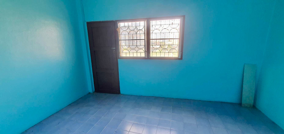 For SaleShop HouseOnnut, Udomsuk : Commercial building, 2 units, Soi Sukhumvit 101/1 / 6 bedrooms (for sale), Commercial Building Sukhumvit 101/1 / 6 Bedrooms (FOR SALE) GNG048