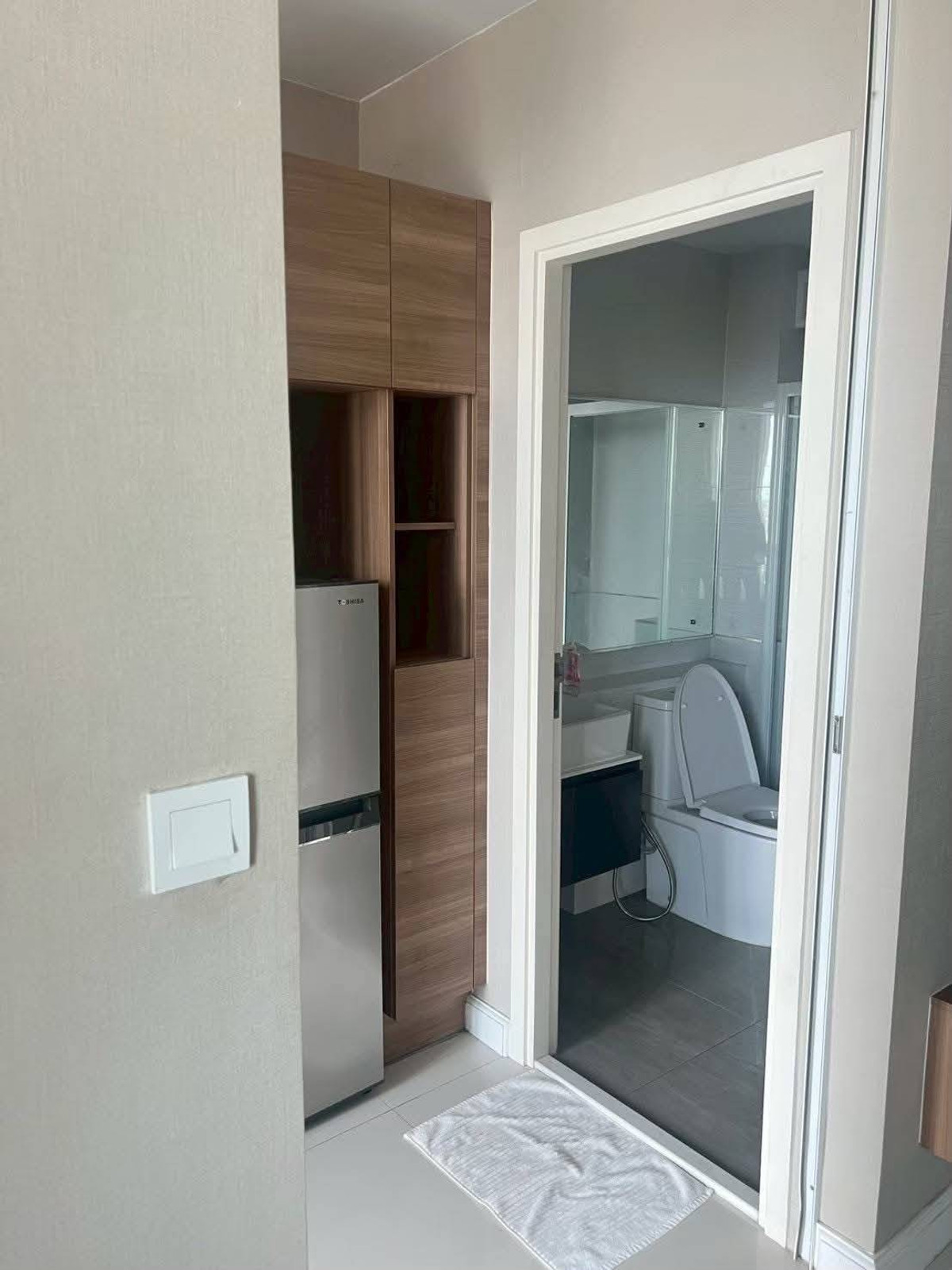 For RentCondoSamut Prakan,Samrong : 💥CP-10515💥The Metropolis Samrong Interchange👉Line : @rentbkk