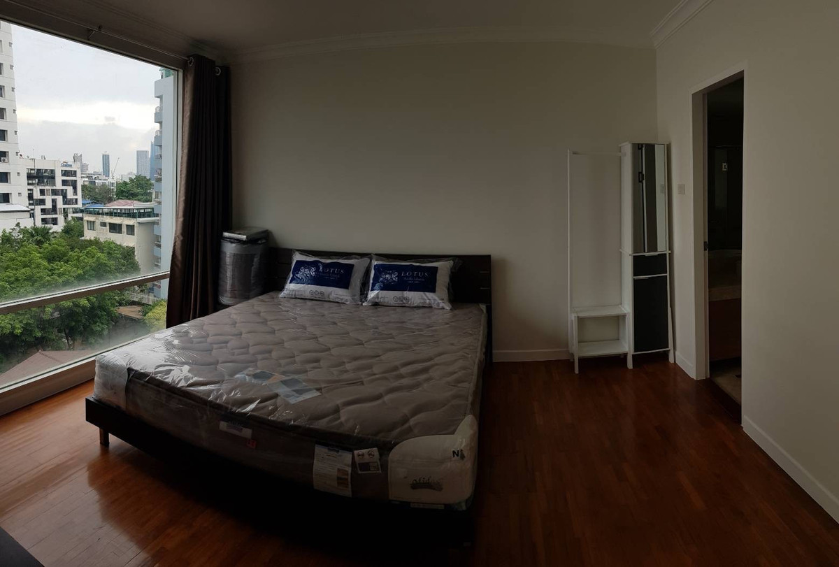 For RentCondoNana, North Nana,Sukhumvit13, Soi Nana : For urgent rent Baan Siri Sukhumvit Soi 10 1bedroom 60sq.m (special price)