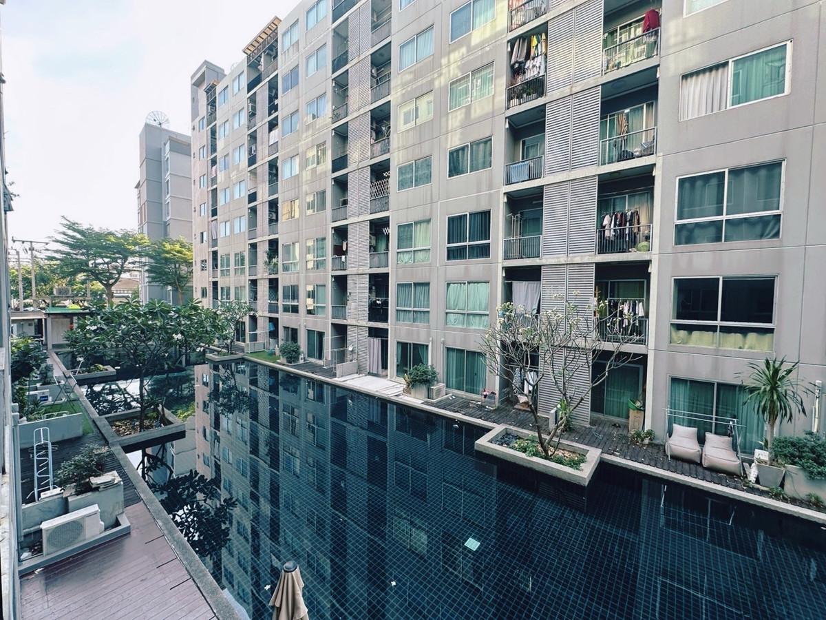 For SaleCondoRatchadapisek, Huaikwang, Suttisan : For Sale 2.1MB✨️One bedroom low-rise condo 33sqm Swimming pool view 🚄Near MRT Suthisarn & BTS Chokchai4 