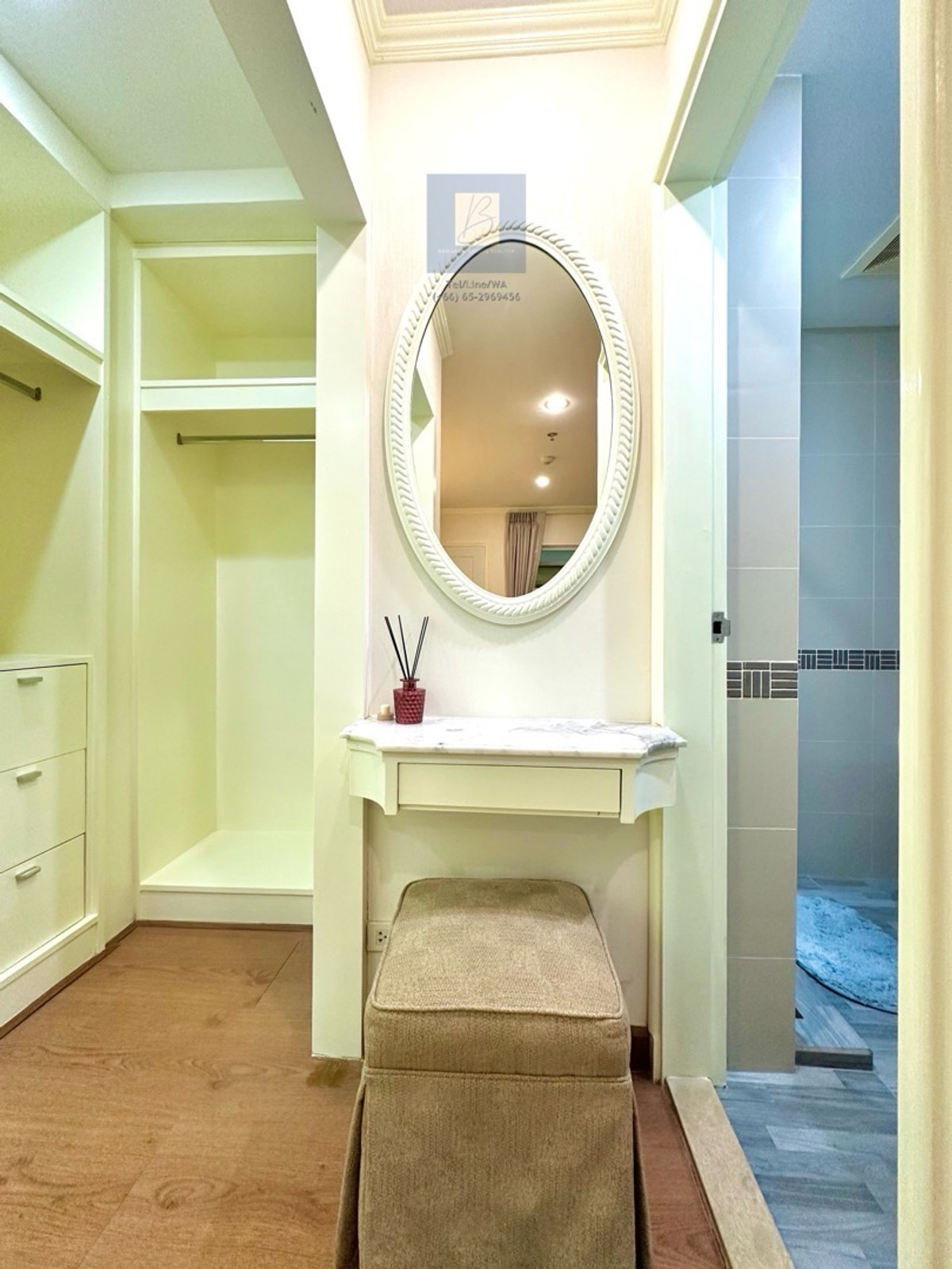 For RentCondoOnnut, Udomsuk : A low rise condo located only 350 meters from BTS Onnut station. Highly convenient. 