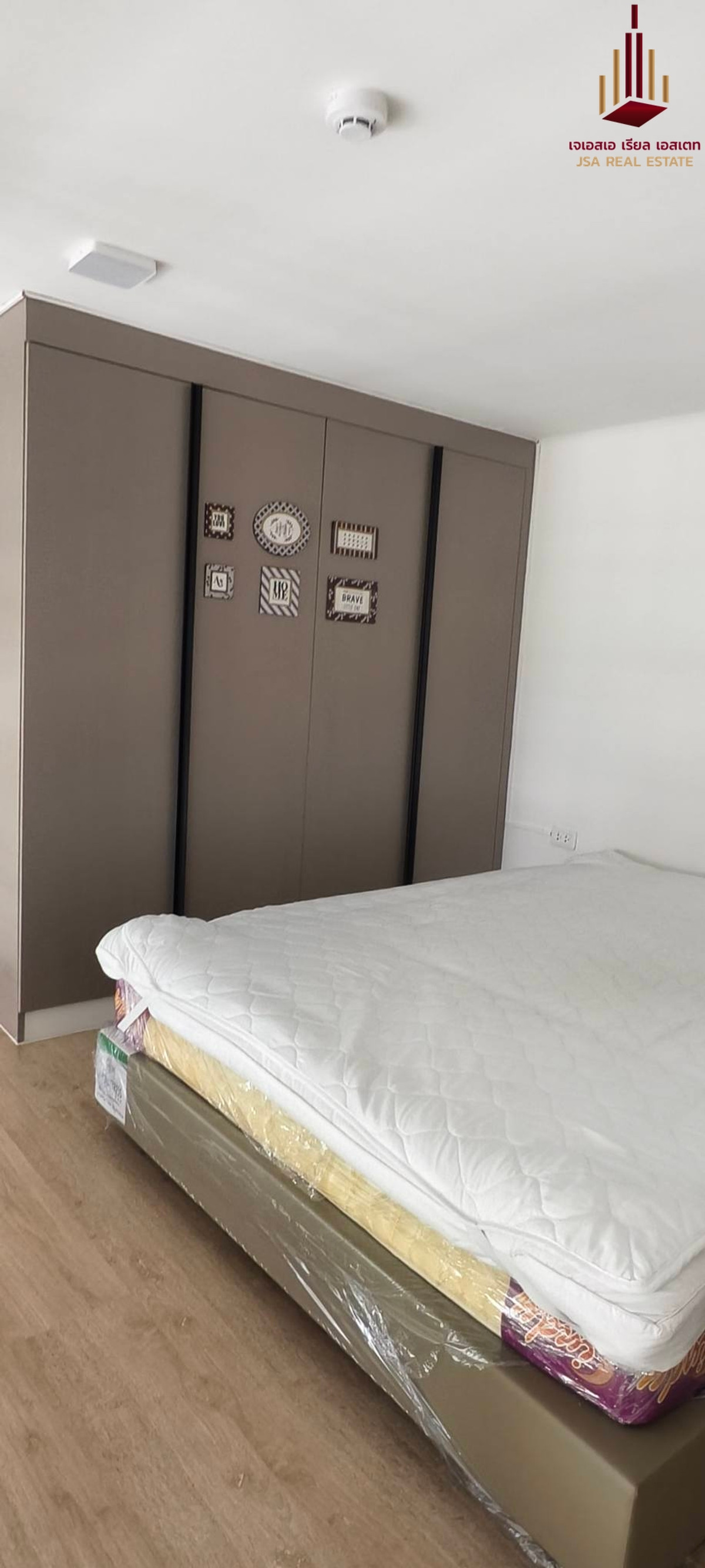 ให้เช่าคอนโดพระราม 9 เพชรบุรีตัดใหม่ RCA : ✨ For Rent: Ideo New Rama 9 Condo ✨  💰 Only 18,000 THB/month