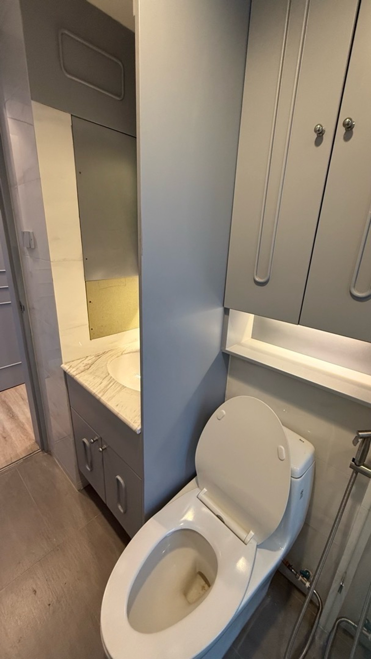 ให้เช่าคอนโดเลียบทางด่วนรามอินทรา : For rent JW. Sriwara 2 bed 2 bath 58 sqm 20,000 ให้เช่า 2 นอน 2 น้ำ 58 ตรม 20,000