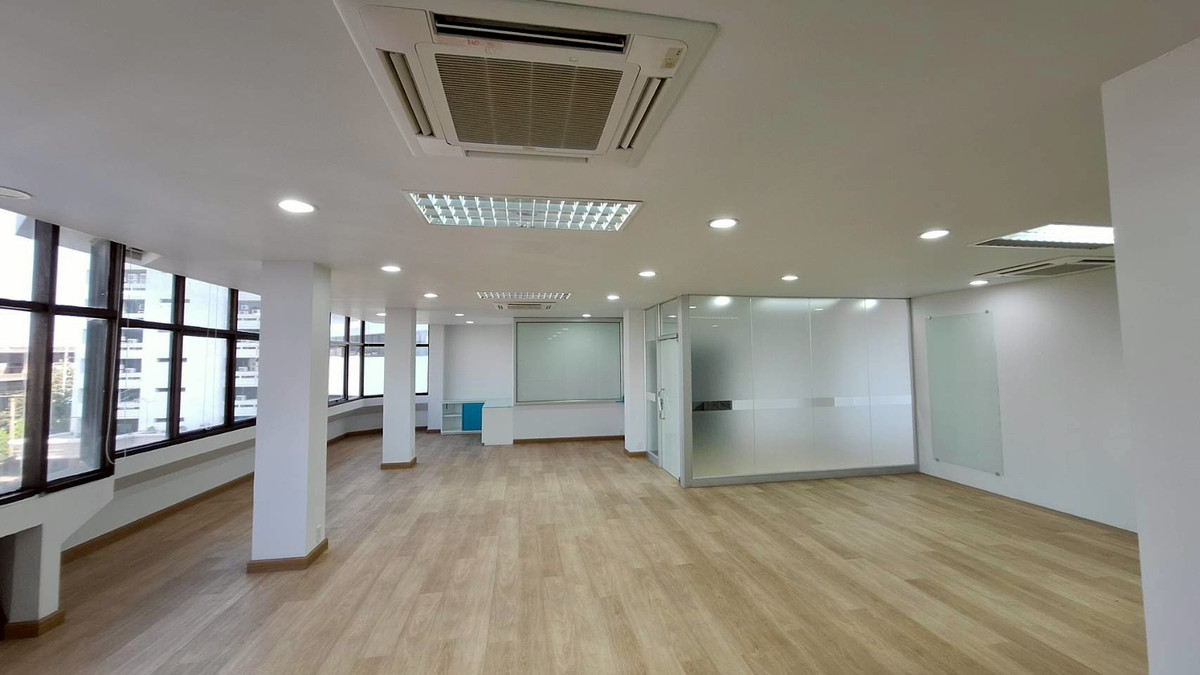 OfficeBangna, Bearing, Lasalle : Prime 7-Story Office Building for Sale/Rent – Strategic Front-Unit Location in Bangna-Trad 34