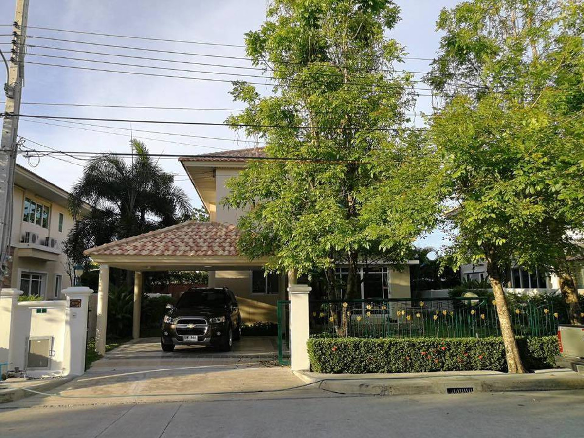 For RentHouseLadkrabang, Suwannaphum Airport : Single house for rent, Supalai Suan Luang, next to Chaloem Phrakiat Rama 9 Road (Rt-01).