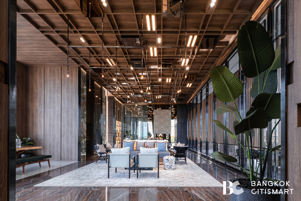 For RentCondoSukhumvit, Asoke, Thonglor : 🔥 Ready to move in RHYTHM Ekkamai Estate (1 bedroom 35 sq.m.) South facing room, room plan suitable for living. Interested: 0952072852 (Kate)