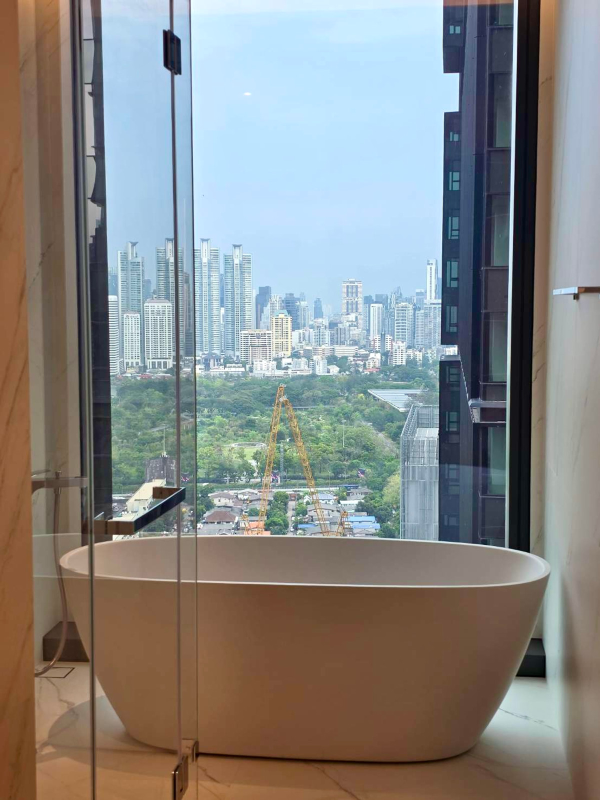 For SaleCondoWitthayu, Chidlom, Langsuan, Ploenchit : EI8TEEN SEVEN One Bangkok: 2bed 2.5bath 135sqm. 41,000,000 Am: 0656199198
