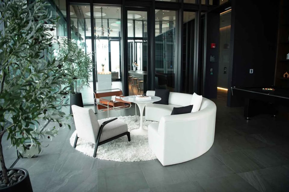 For RentCondoAri,Anusaowaree : [RARE FIND IN ARI] Noble Around Ari 🏙️ Corner Unit | Ultra-Private Building Y | Ready to Move In!