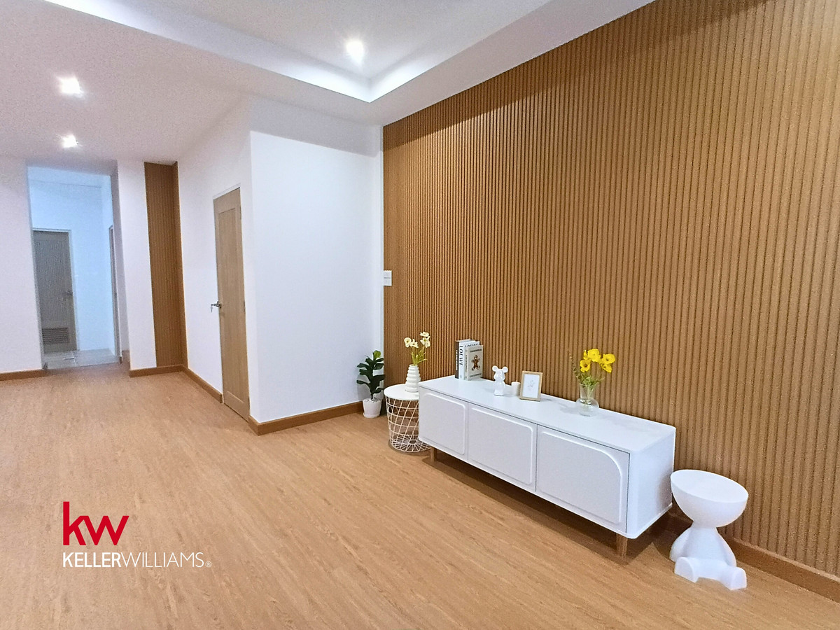 ขายทาวน์โฮมปิ่นเกล้า จรัญสนิทวงศ์ : ✨ [ขาย] ทาวน์โฮม 2 ชั้น รีโนเวทใหม่สไตล์มินิมอล | ซอยจรัญฯ 35 ใกล้ MRT ไฟฉาย