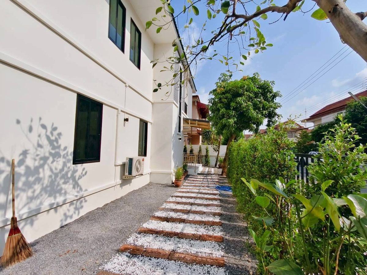 ขายบ้านนวมินทร์ รามอินทรา : ขายบ้านเดี่ยว 2 ชั้น #หมู่บ้านพนาสนธิ์การ์เด้นโฮม6 เนื้อที่ 76 ตารางวา 4 ห้องนอน 4 ห้องน้ำ  รีโนเวทใหม่ พร้อมอยู่ #แถมเฟอร์นิเจอร์ ใกล้รร.สาธิตพัฒนา ถนนหทัยราษฏร์ โรงเรียนขุมทอง รพ.สินแพทย์